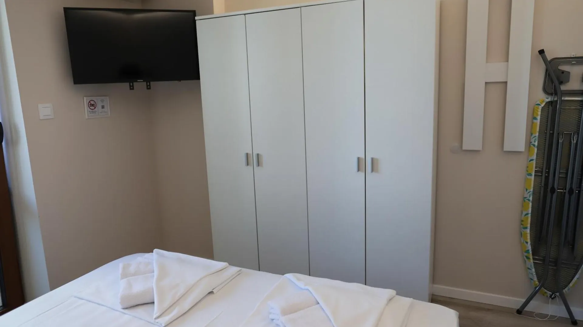 Azur Holiday Burgas - Self Check-In Bulgaria